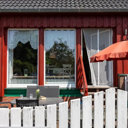 Huus Stokendoerp Fuer 2 Hunde 度假居