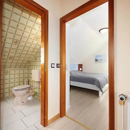 Huus Stokendoerp Fuer 2 Hunde