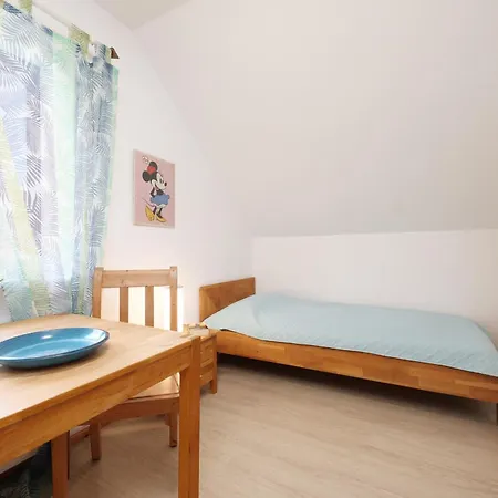 Huus Stokendoerp Fuer 2 Hunde Stakendorf