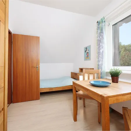 Huus Stokendoerp Fuer 2 Hunde